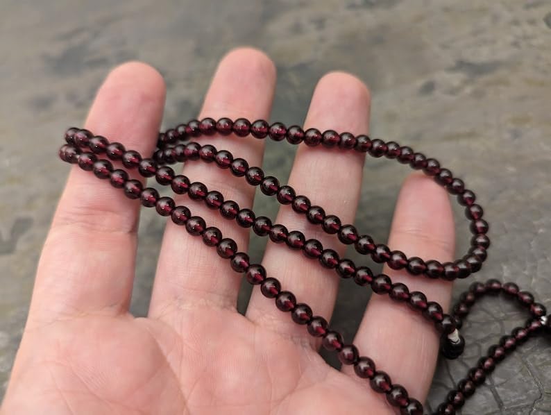 Natural Garnet 5mm,8mm 108 Mala Beads, Spiritual, Meditation Beads, Reiki, Japa Mala, Buddhist Prayer Beads, Yoga Bracelet, healing beads LKMALA-RRGU-168