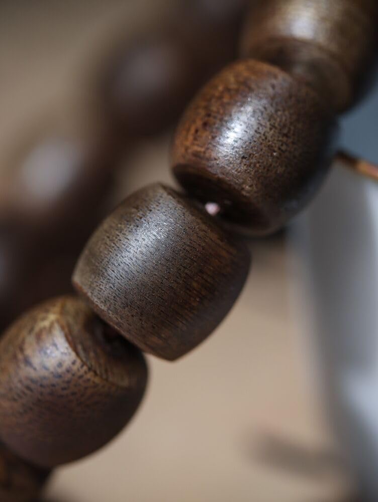 Agarwood 13 * 14mm Nha Trang White Chess Agarwood Skewer Shimmering Buddha Bead Rosary Bead