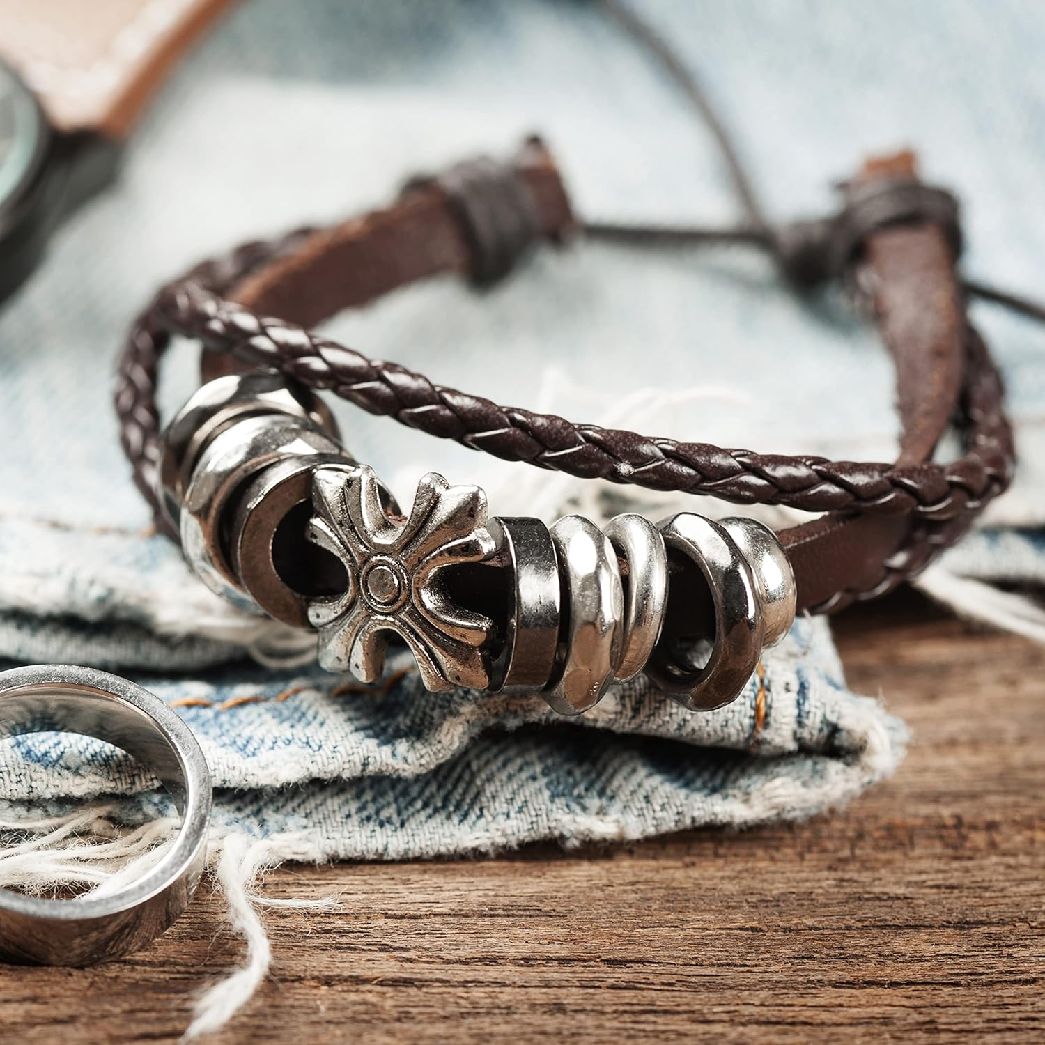 The Beadsmith Braided Bolo Cord – Black Color – 3mm Spool – 25 Yards/22.86 Meters – Machine Braided Indian Leather – Ideal for Watch Bands, Bolo Ties, Necklaces, Hair Accessories & DIY Jewelry Making