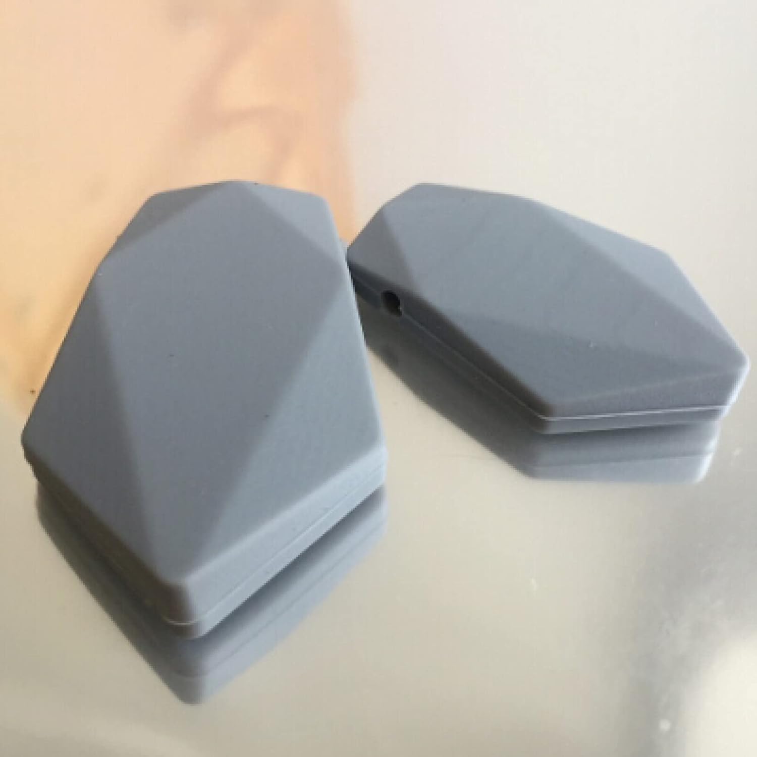 Silicone Beads for Keychain Making 15mm Bulk Multi Color Craft Beads Shapes Beads Jewelry Spacer Rubber Beads for Necklace Bracelet DIY Handicrafts Garlands Lanyards Making 20 Sets (Black)