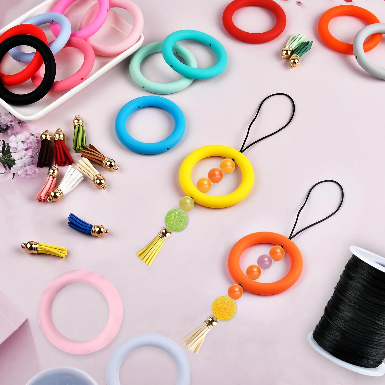 Boocalny 30 Sets Silicone Beadable Rings Making Kits, 65mm Round Silicone Bead Loop and Keychain, Tassels Bulk Leather Key Chain with Black Clasp, Silicone Pendant for DIY Bracelet Jewelry Necklace