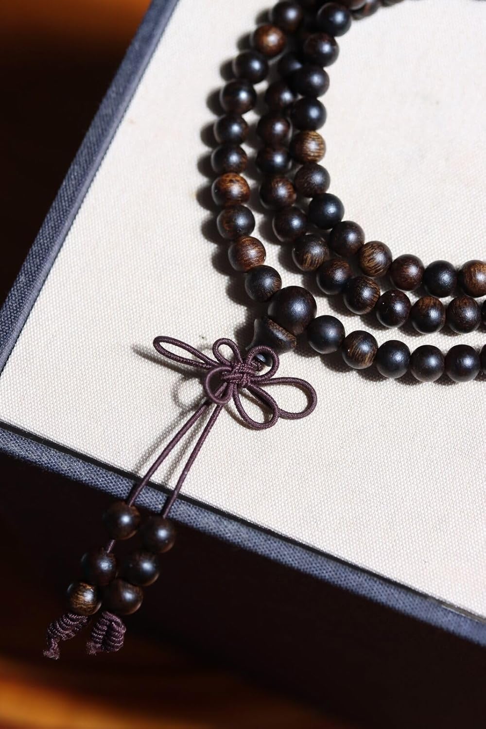 Agarwood Darakan Agarwood bracelet 5mm*108 rosary beads submerged grade Buddha beads