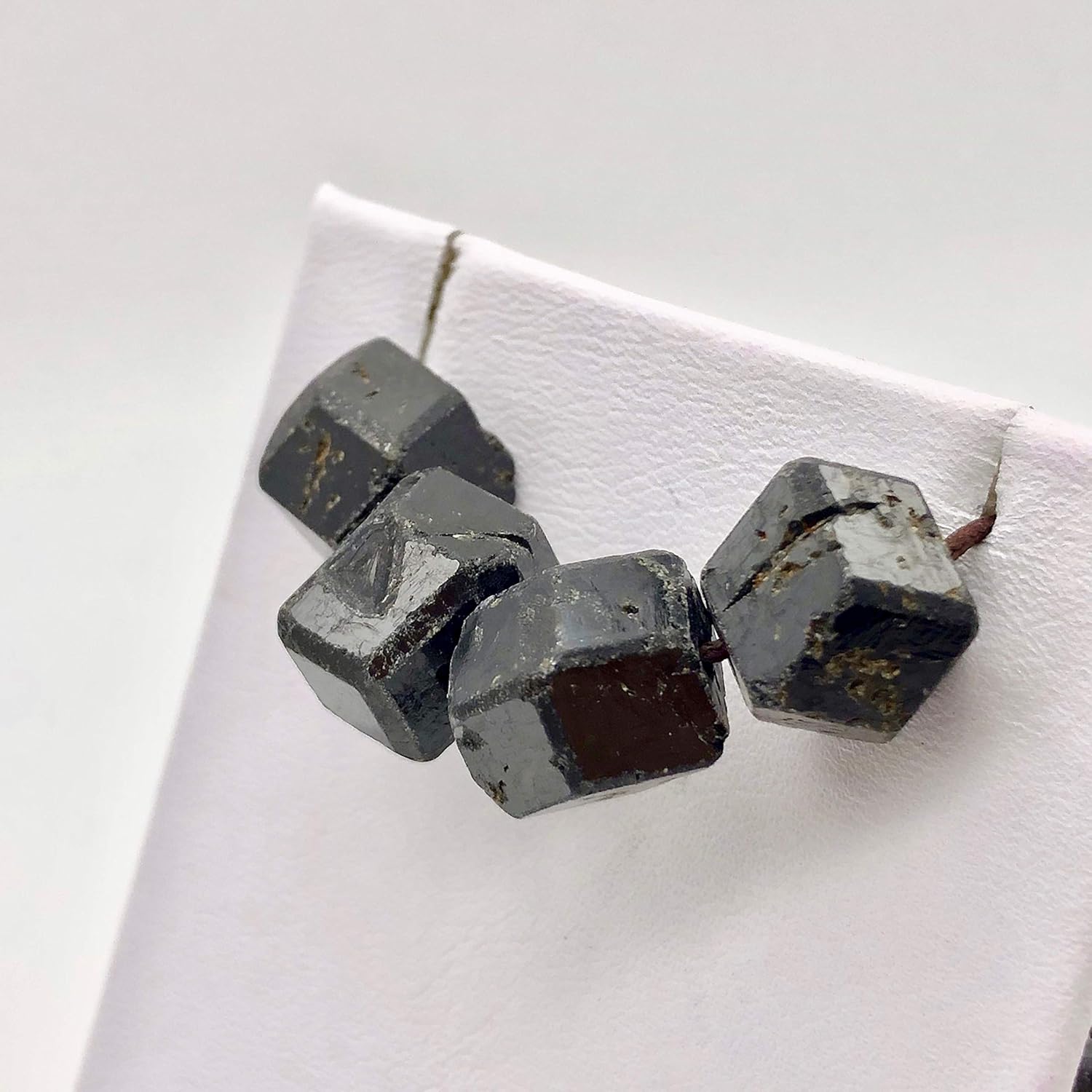 Natural Garnet 12-Sided Crystal Bead 14.5