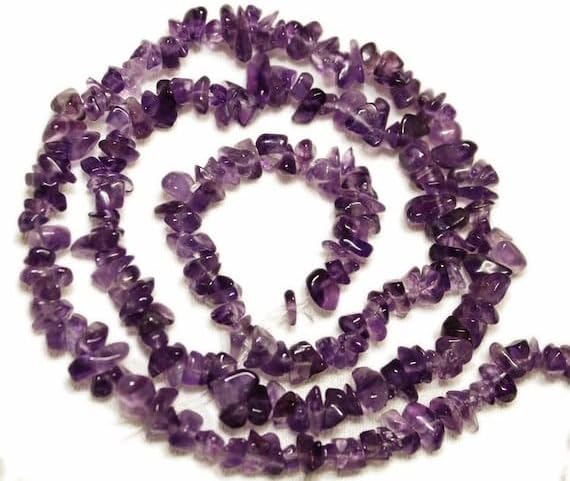 BEADS GEMSTONE 1 Strand Natural 16 Inch Long Long Amethyst chips, natural. Approx. 4-9mm across (one 16 inch strand) Code-HIGH-4207