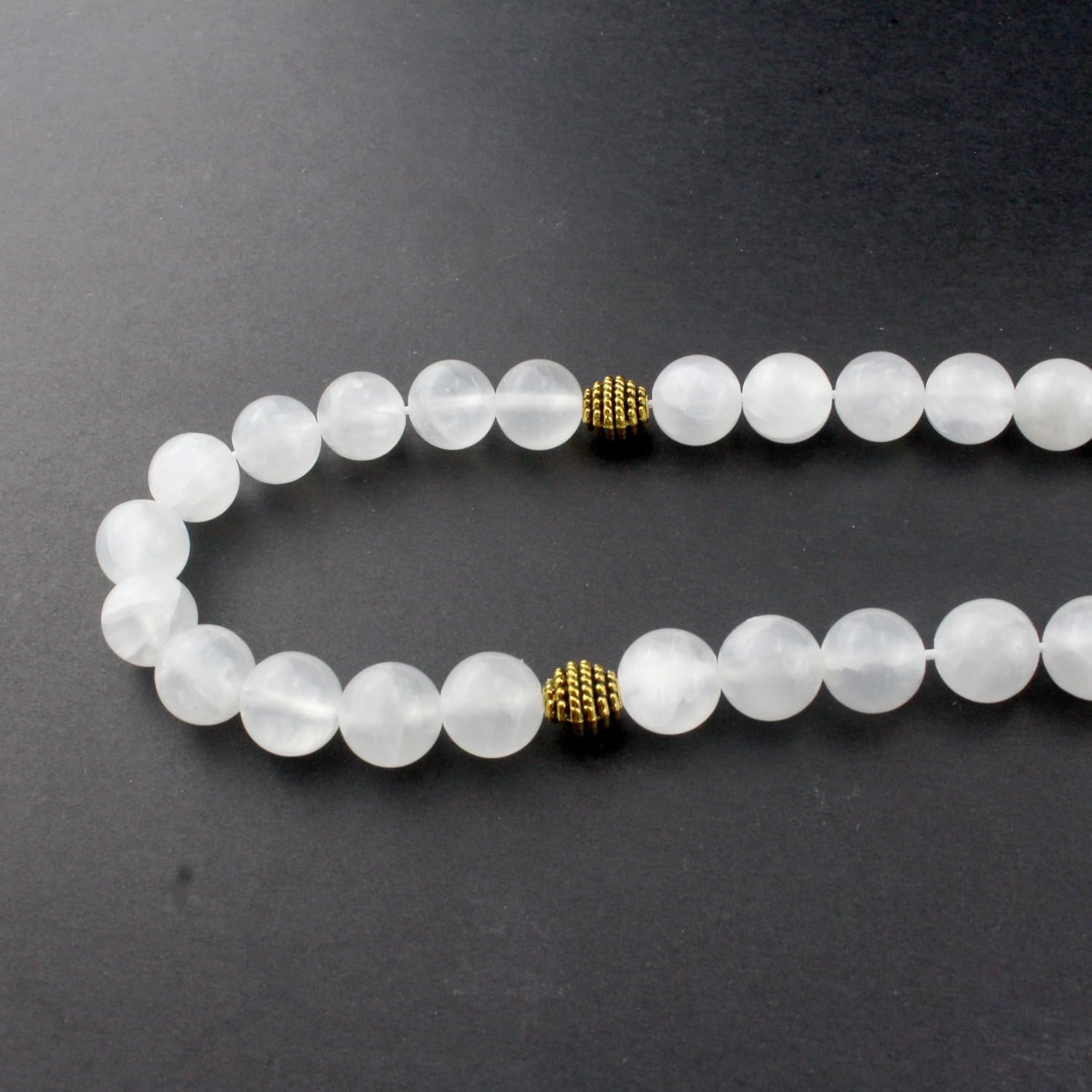 Muslims Islamic Dhikr Tasbeeh Tasbih Prayer Beads, 33 White Jade Stone Beads with Tassel