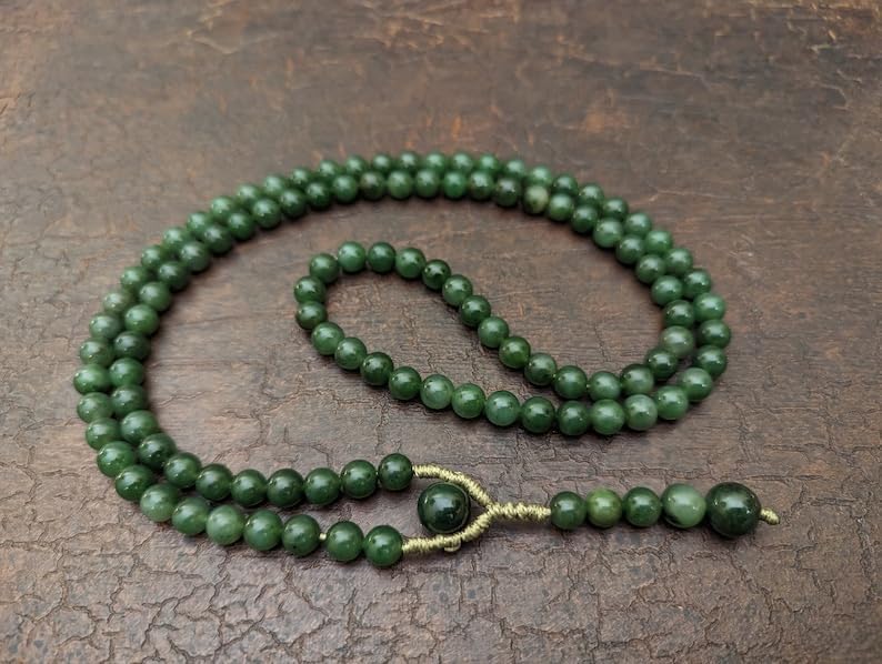 Natural Canadian Jade 7.5-8mm 108 Mala Beads, Spiritual, Meditation Beads, Reiki, Japa Mala, Buddhist Prayer Beads, Yoga Bracelet, healing beads LKMALA-RRGU-151, 34 inch, green