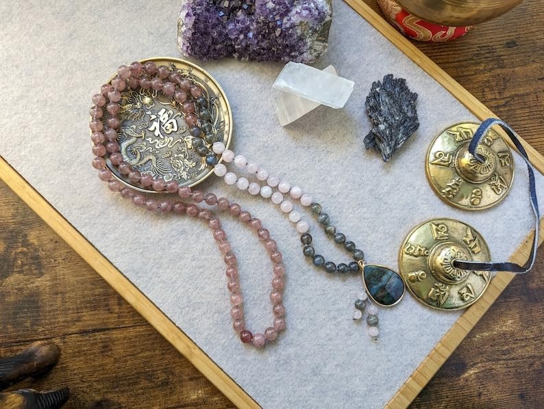 LABRADORITE and Strawberry Quartz Stone Mala Beads, 108 Mala Necklace, Knotted Mala, WWG Necklace, Yoga Jewelry Meditation Beads Spiritual Jewelry Boho Jewelry