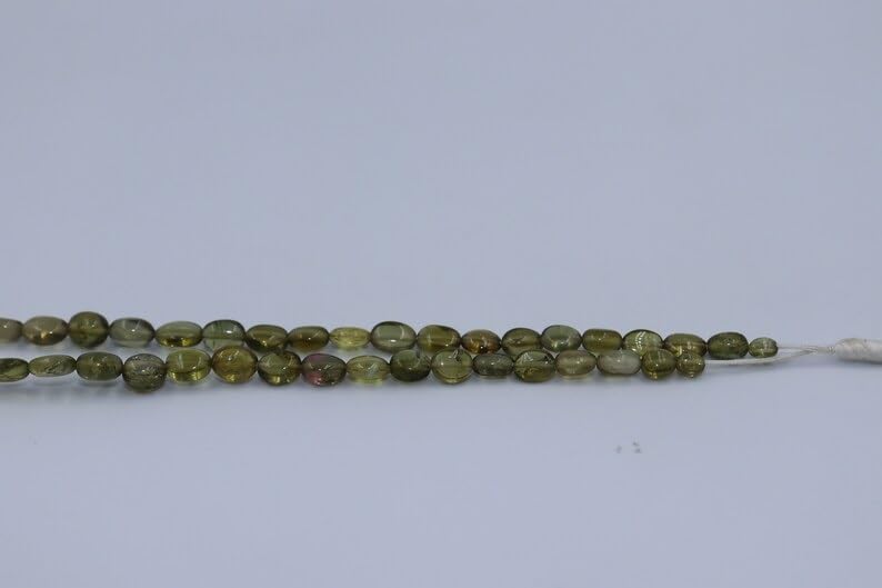 Green Tourmaline Smooth Oval Shape Beads 4 * 6-5 * 7 mm TTourmaline Beads Green Tourmaline Smooth Oval Beads Green Oval Beads for Making Jwelery