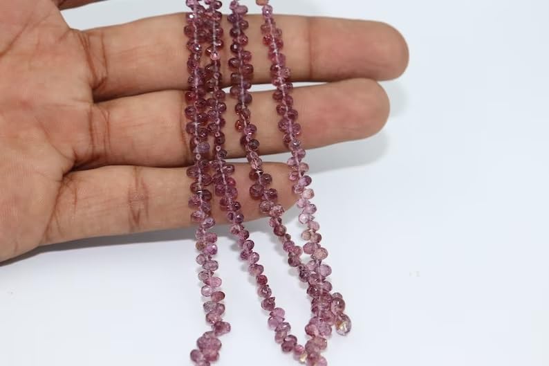 Rare Pink Spinel Faceted Drops Shape Beads 2 * 4mm Teardrops Beads Dark Pink Spinel Drops Shape Beads