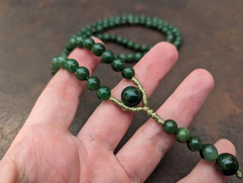Natural Canadian Jade 7.5-8mm 108 Mala Beads, Spiritual, Meditation Beads, Reiki, Japa Mala, Buddhist Prayer Beads, Yoga Bracelet, healing beads LKMALA-RRGU-151, 34 inch, green