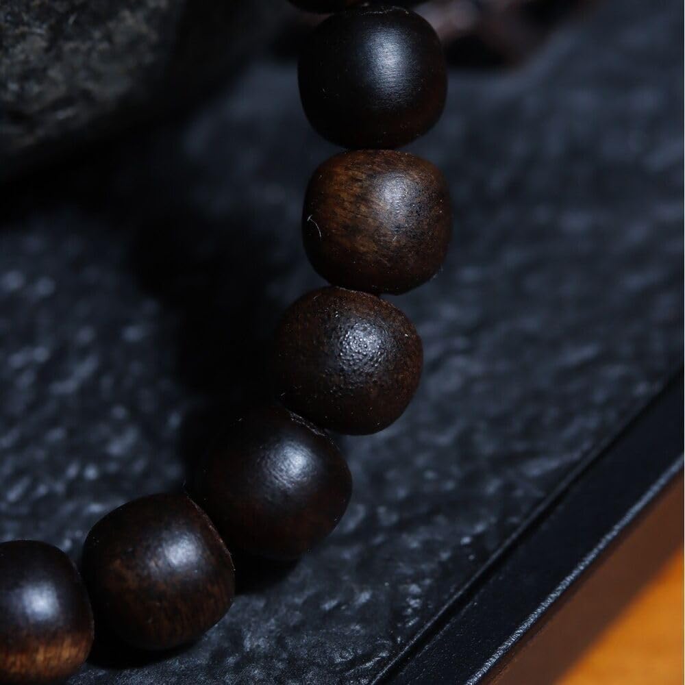 Agarwood Natural Darakan Agarwood submerged Grade Strings 8 * 8㎜ Buddha Beads Rosary Beads