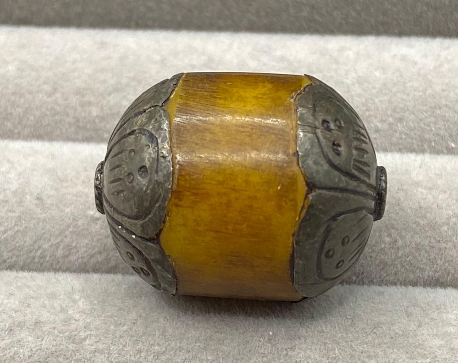 26x20mm Handmade Real Tibetan Natural Amber Bead with Ethnic Silver for Jewelry Making,7.35g Nepalese Boho Focal Bead for Necklace or Bracelet,Antique Buddha,Prayer Loose Beads (20)