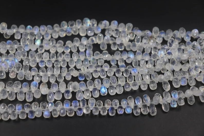 Rainbow Moonstone Faceted Drops Shape Beads 5 * 7 mm Briolette Rainbow Moonstone Drops Moonstone Side Drill Drops Beads