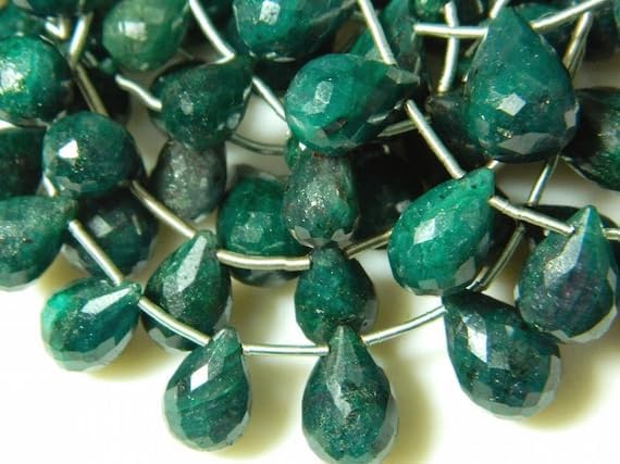 BEADS GEMSTONE 1 Strand Natural Green Corundum Briolettes, Faceted Tear Drop Beads, 6x10mm to 10x14mm Each, 18 Pieces, 8 Inch Code-HIGH-19398