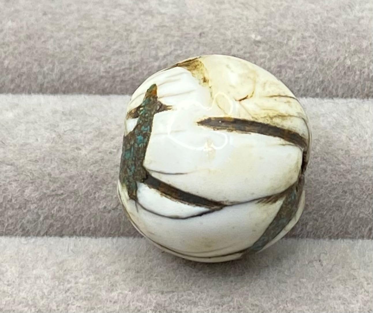 Handcrafted Nepalese Tibetan Natural Shell Pearl Bead with Turquoise 15x17mm –5.98g Round Carved Bead for Jewelry Making, Craft Supplies, DIY Necklace & Bracelet Design,Loose Beads (20)