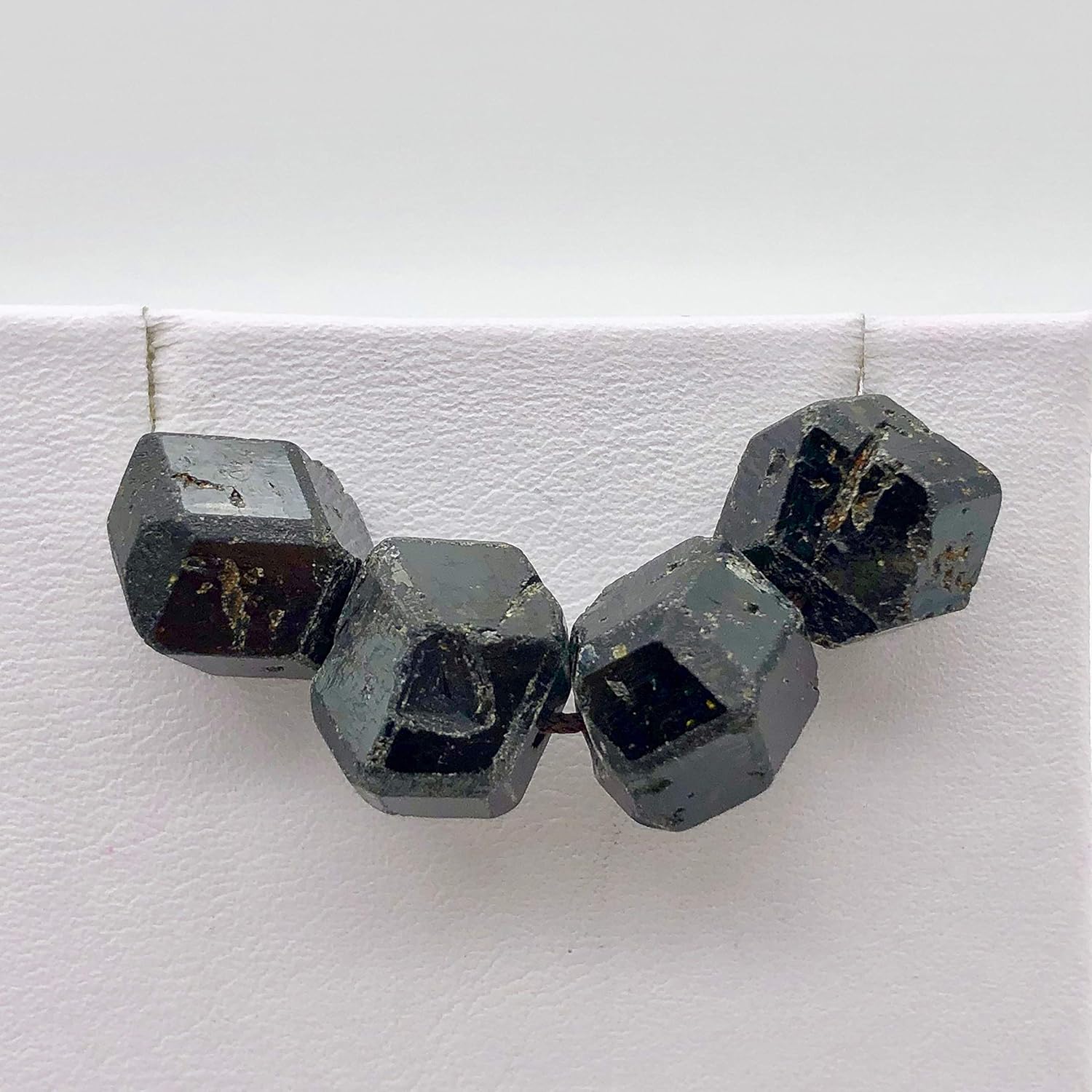 Natural Garnet 12-Sided Crystal Bead 14.5