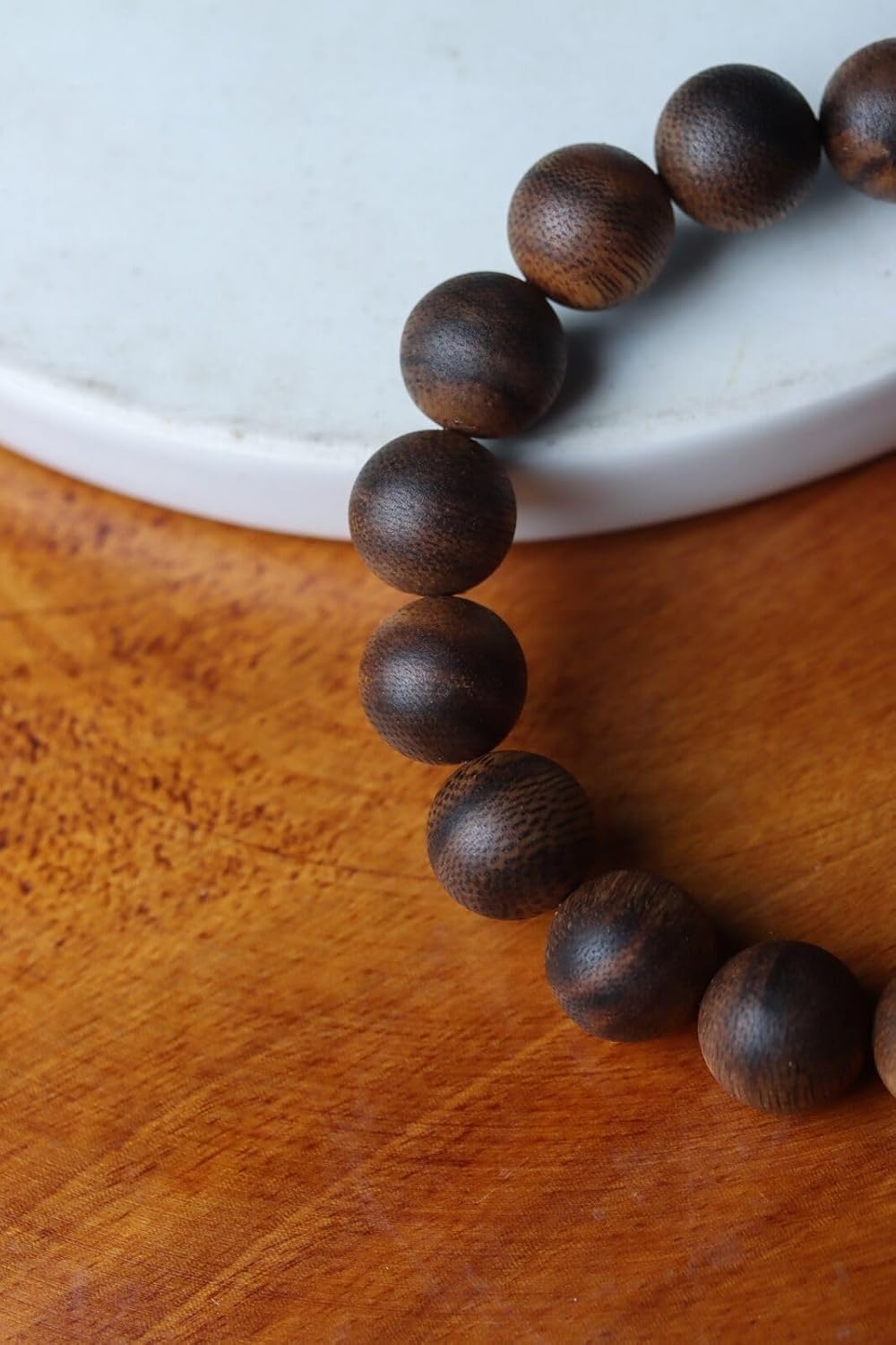 Agarwood 12mm Natural agarwood White Chess Sinking Flower Bead Strand Buddha Bead Rosary