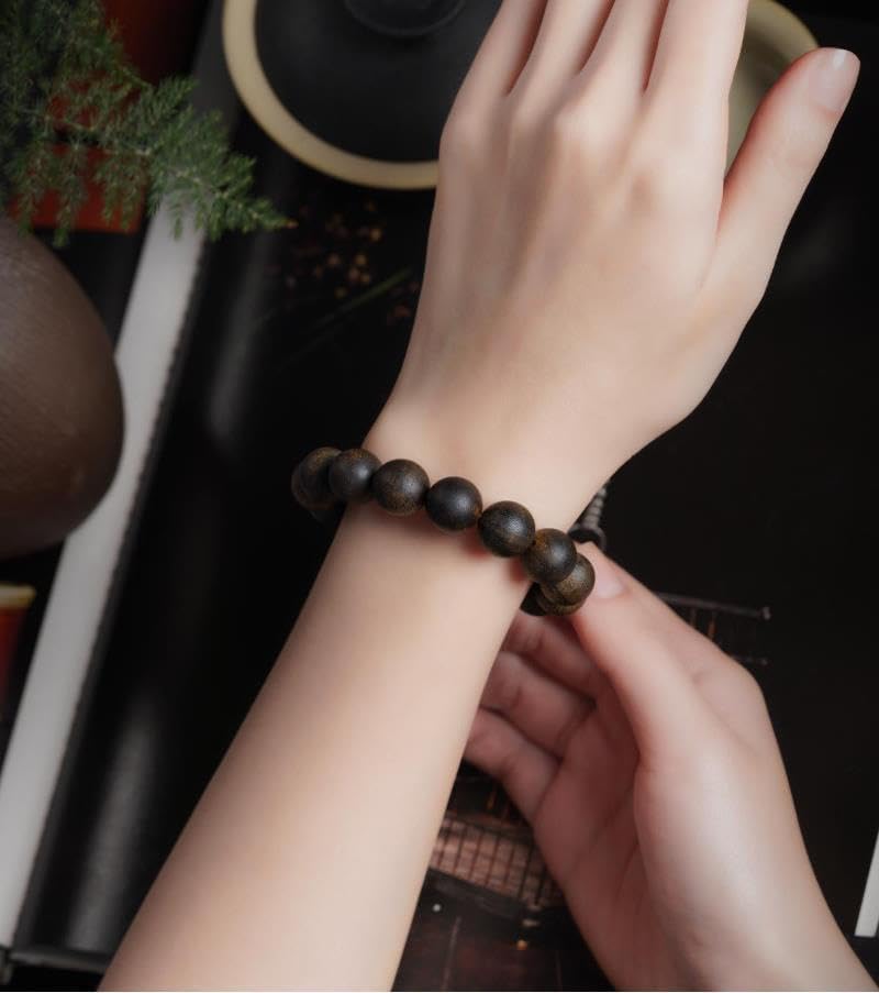 Vietnamese Nha Trang White Agarwood Beads with Clear Sweet Fragrance, 12mm x 17 Beads, Wooden Collectible Bracelet