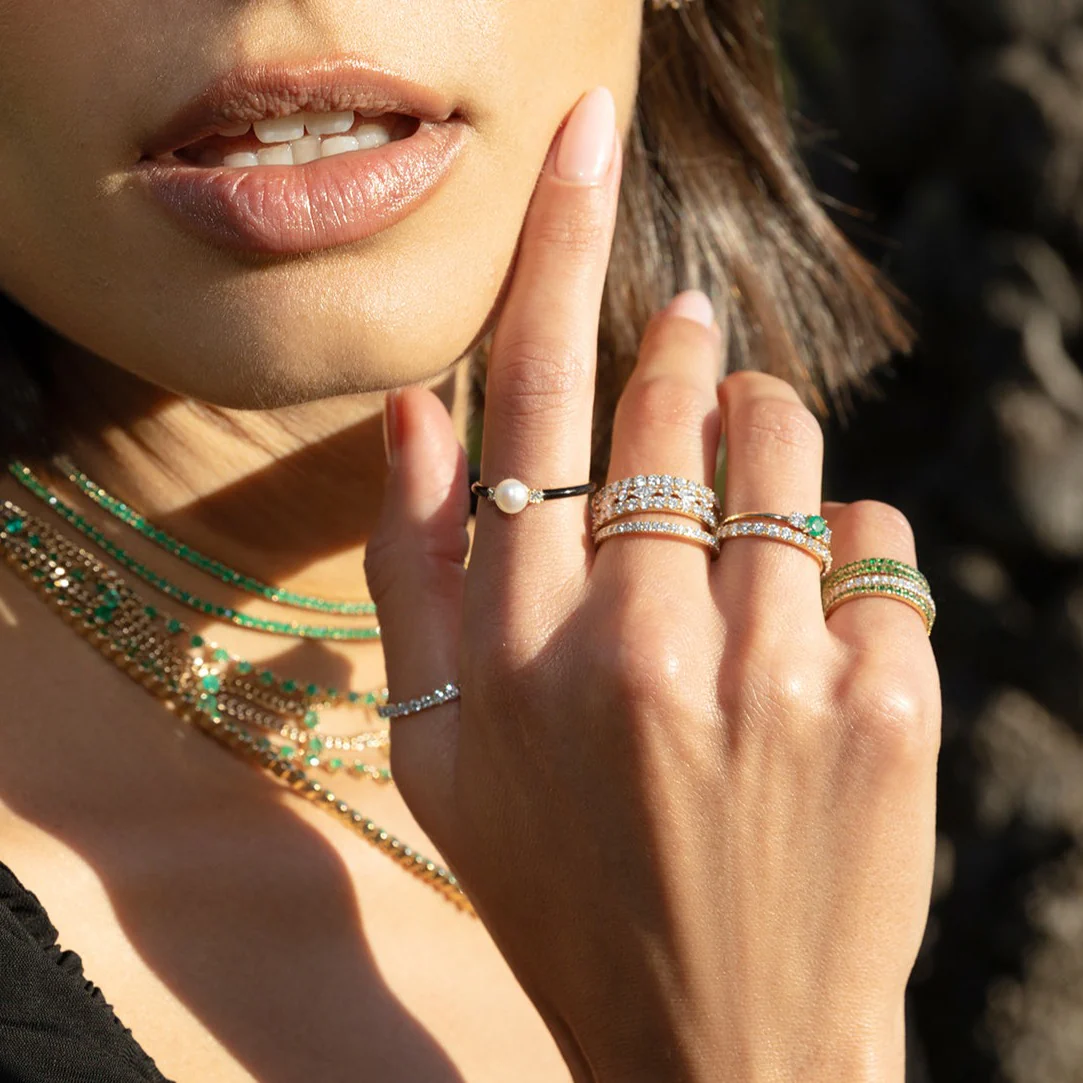 Three Stone Enamel Band - Pearl / 14k Yellow Gold