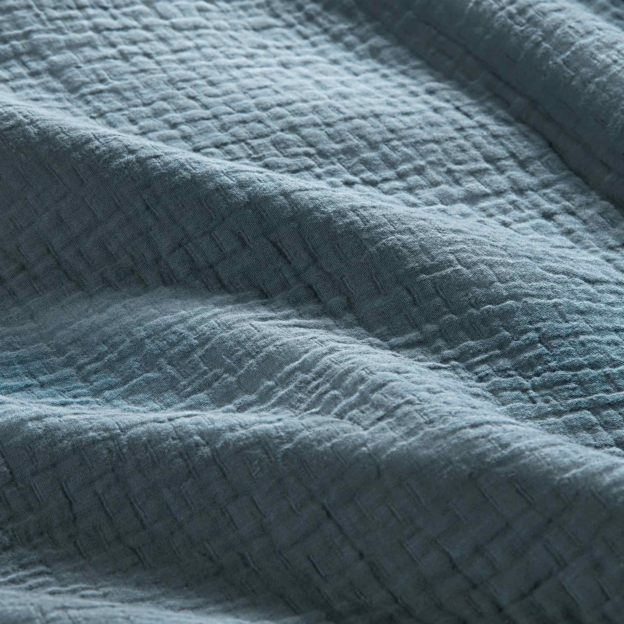 Breezeweave Crinkle Cotton Bed Blanket