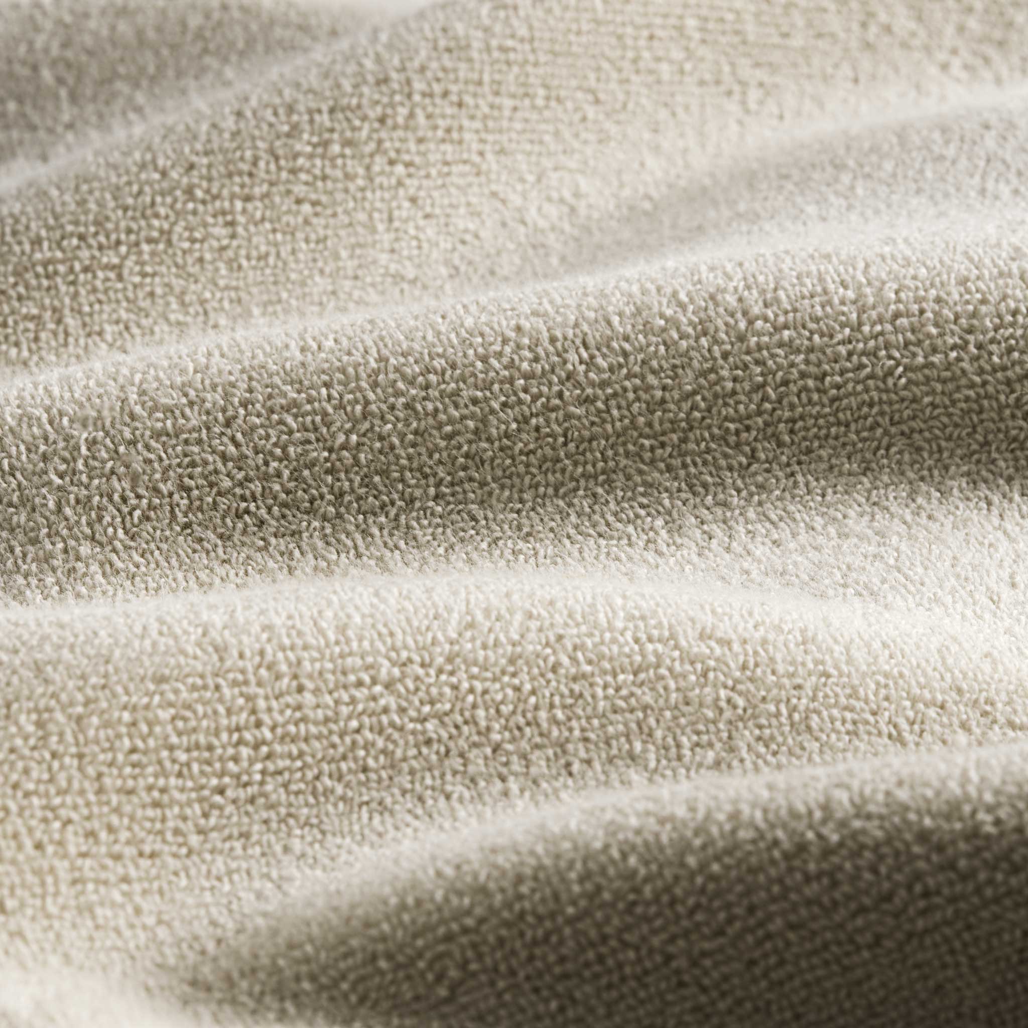 Plush 4-Piece Bath Towel Bundle