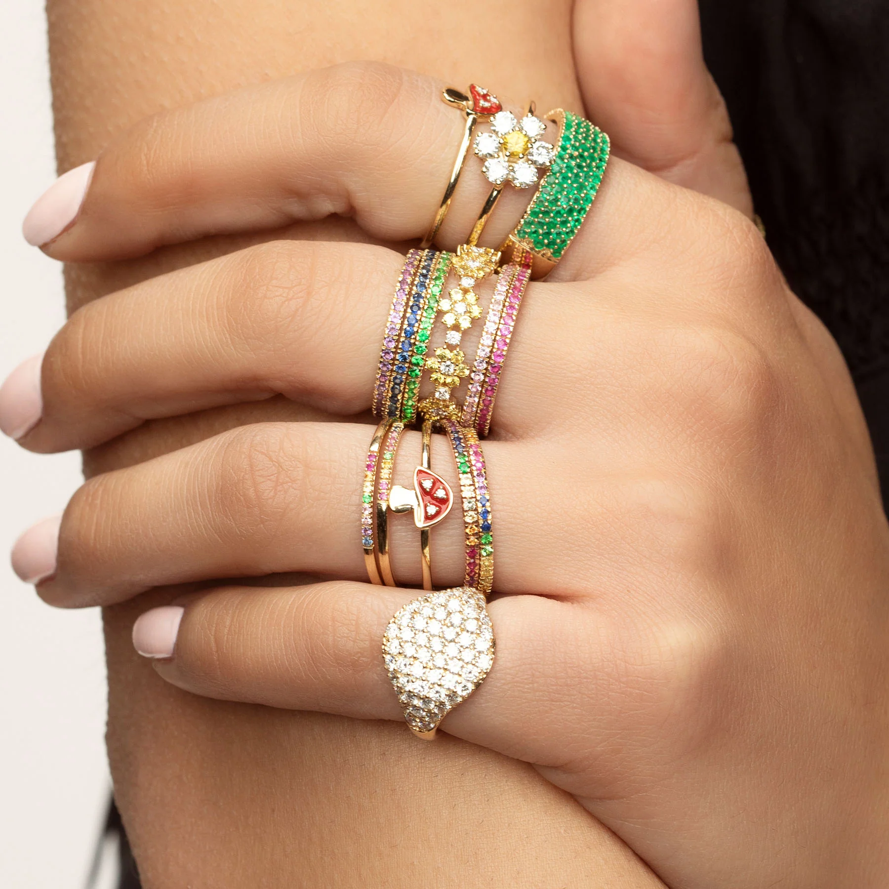 Medium Cigar Band - Emerald / 14k Yellow Gold