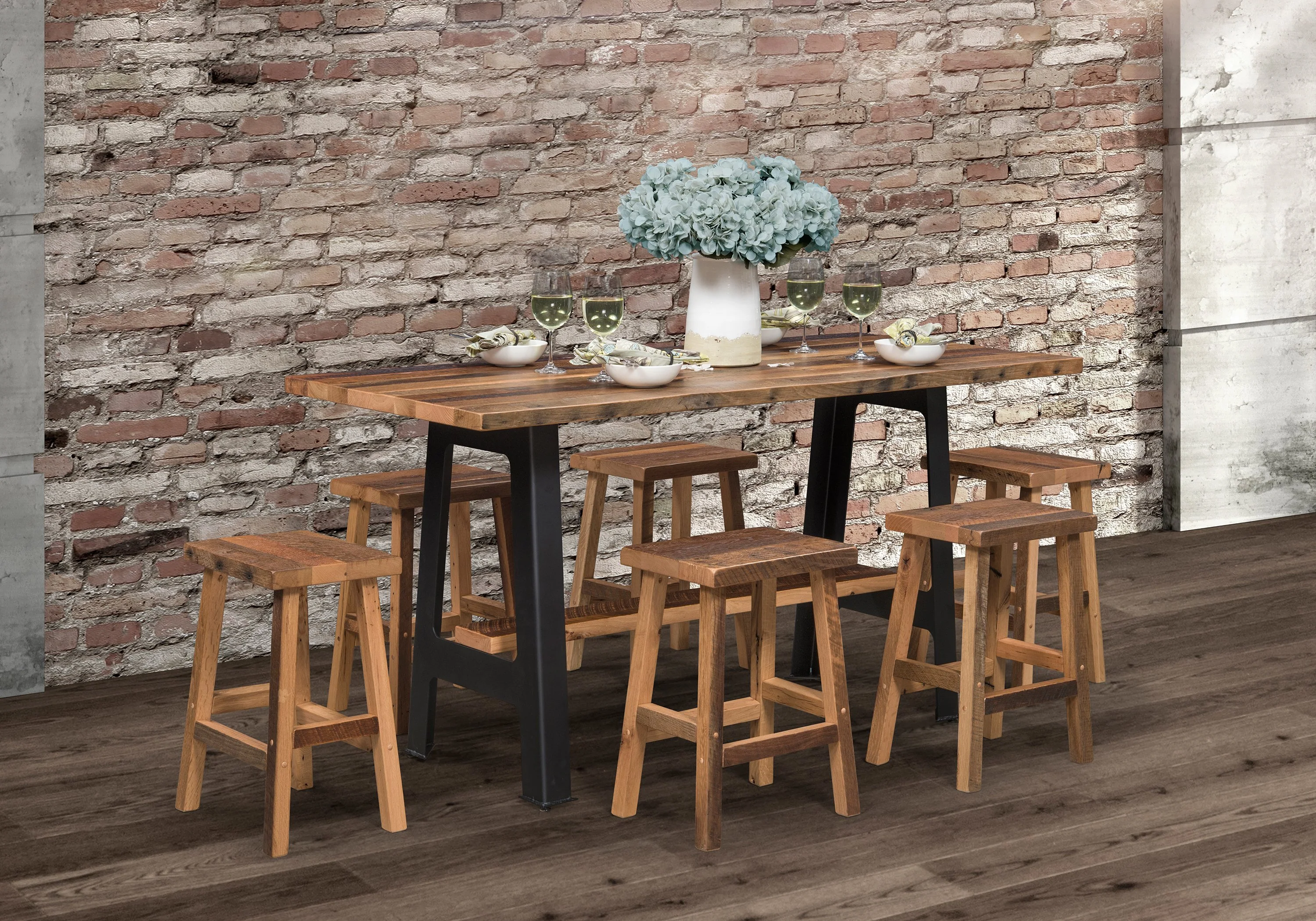 Amish Kings Bridge Bar Table