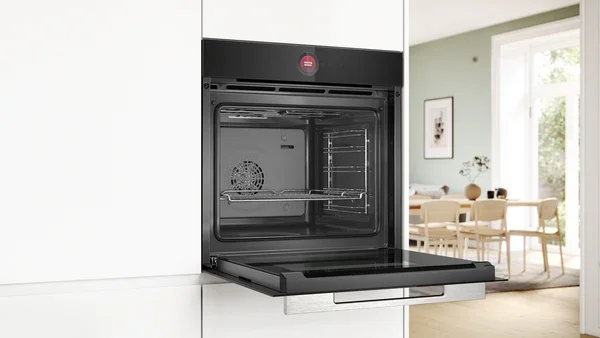 Bosch Series鈥? 鈥?71鈥疞 Built鈥慽n Oven Black | HBG7341B1B