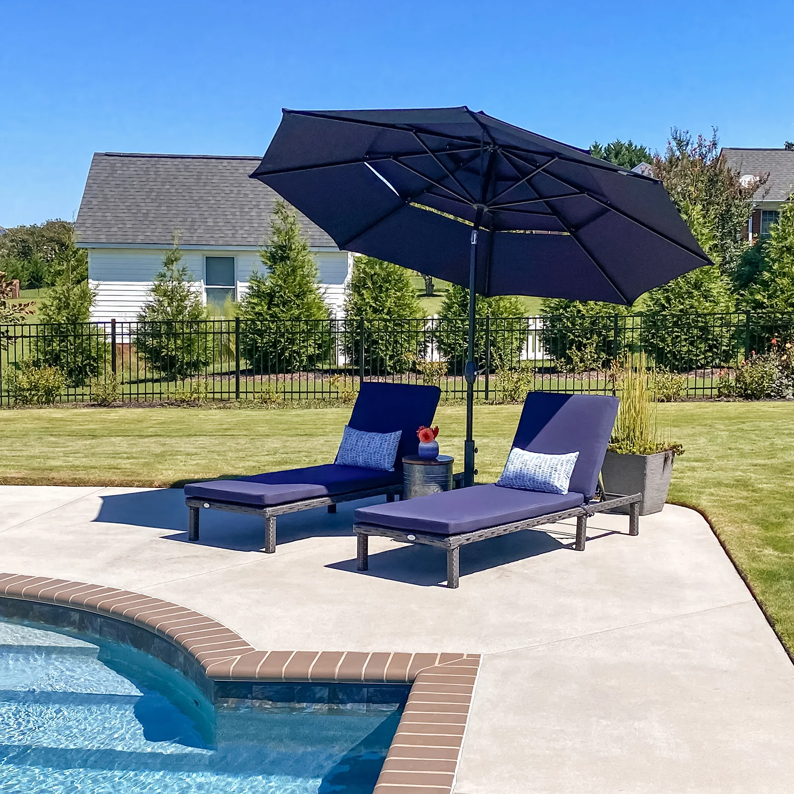 Sophia & William 2-Piece Rattan Wicker Outdoor Chaise Lounge Chair