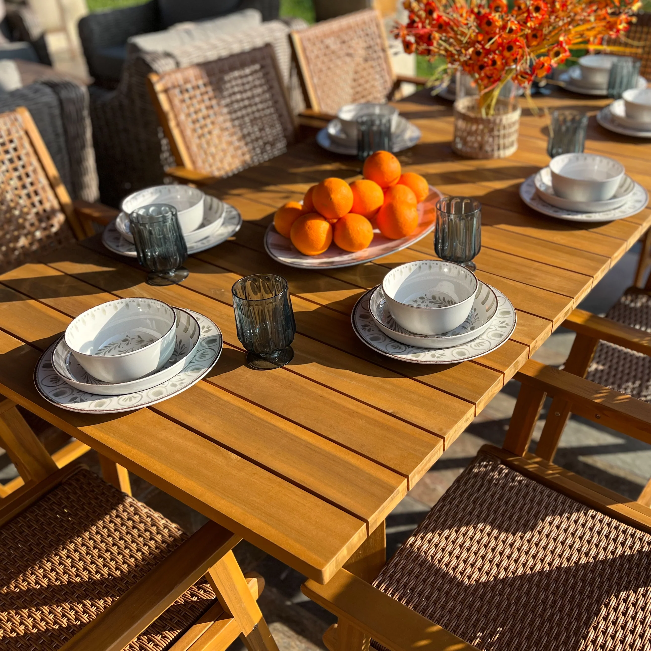 Sophia & William Outdoor Acacia Wood Casual Dining Set for Backyard