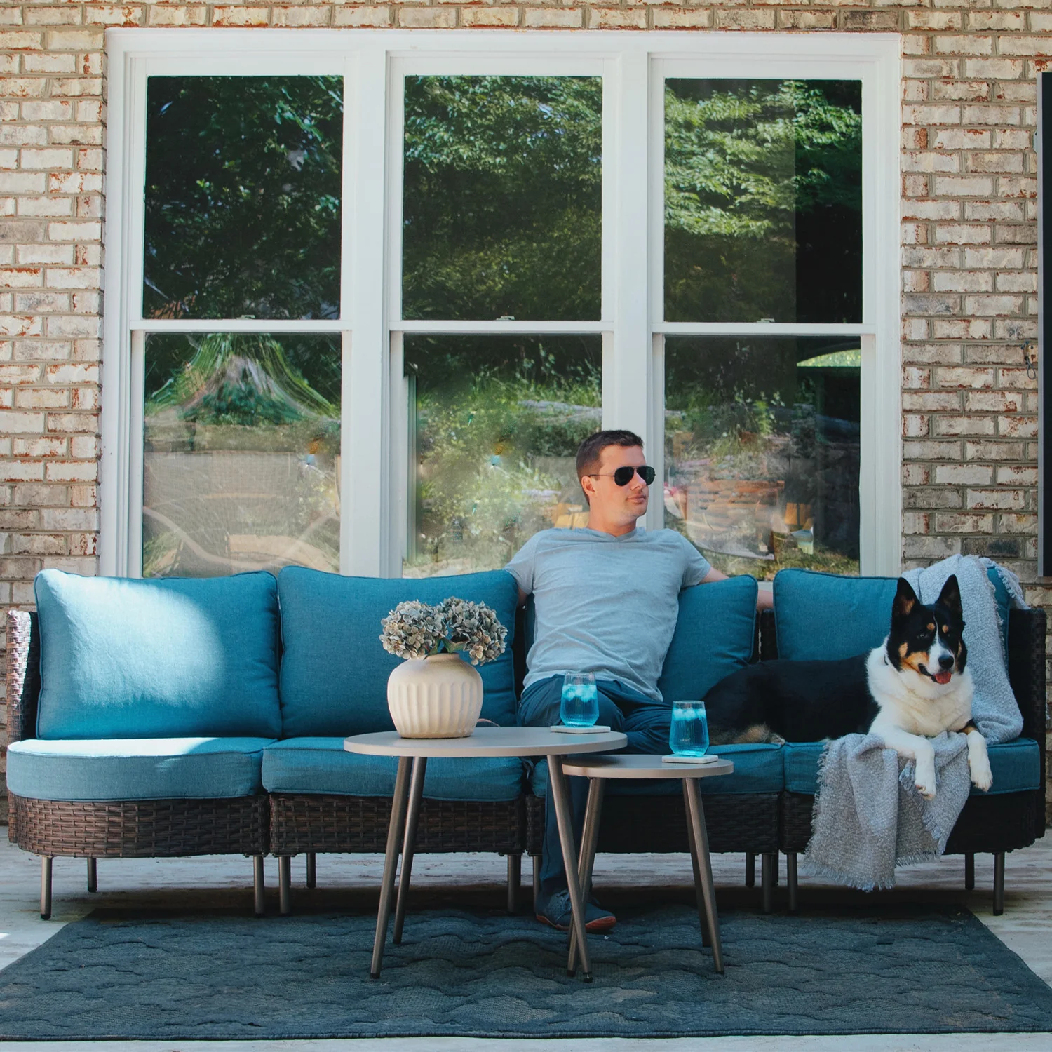 Phi Villa Outdoor Round Curved Wicker Conversation Sofa Set with Navy Cushions and 2 Coffee Tables