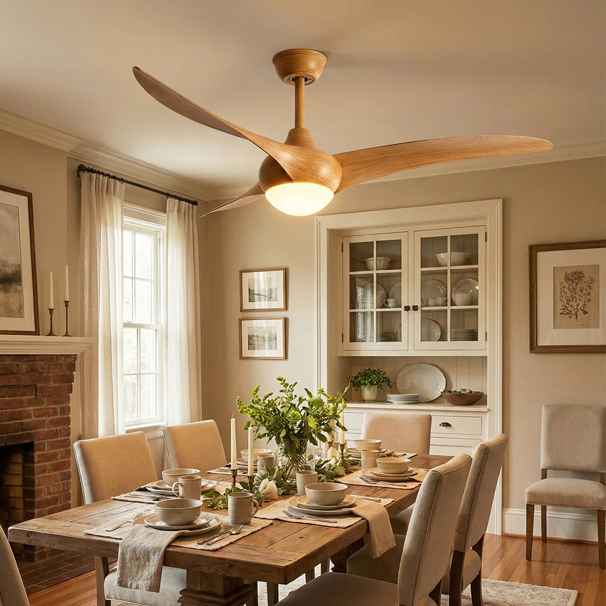 Streamlined Traditional Ceiling Fan Light