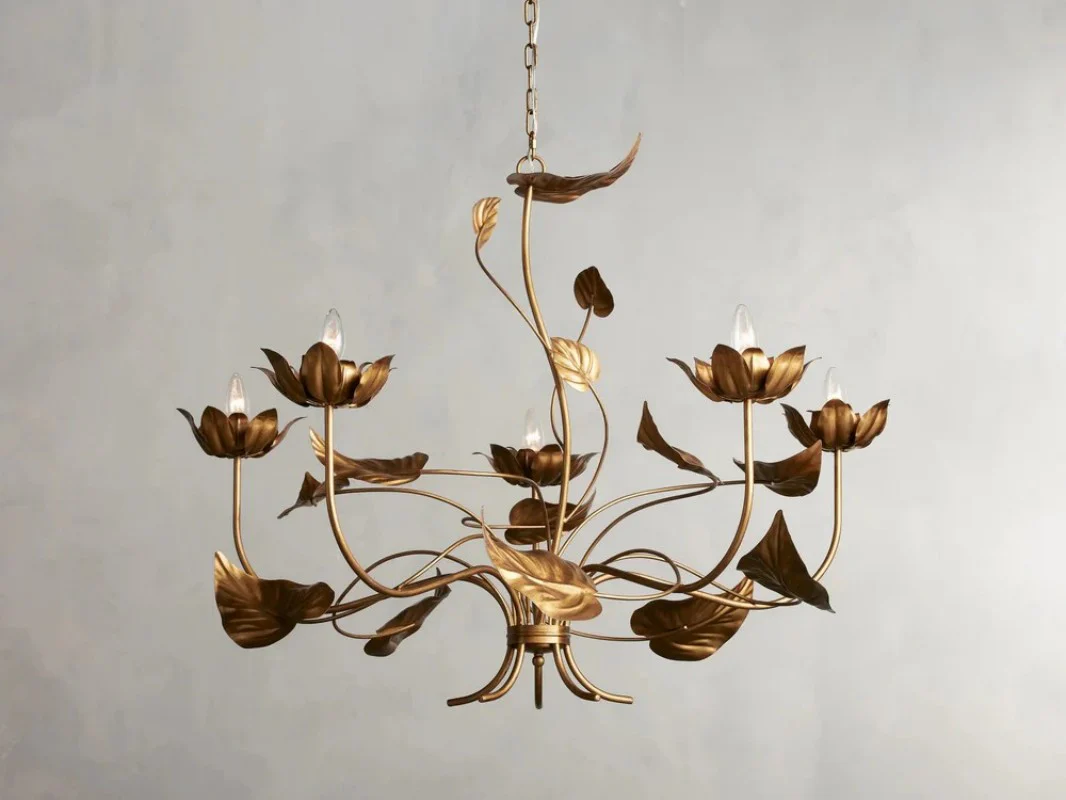 Ninhia Metal Chandelier