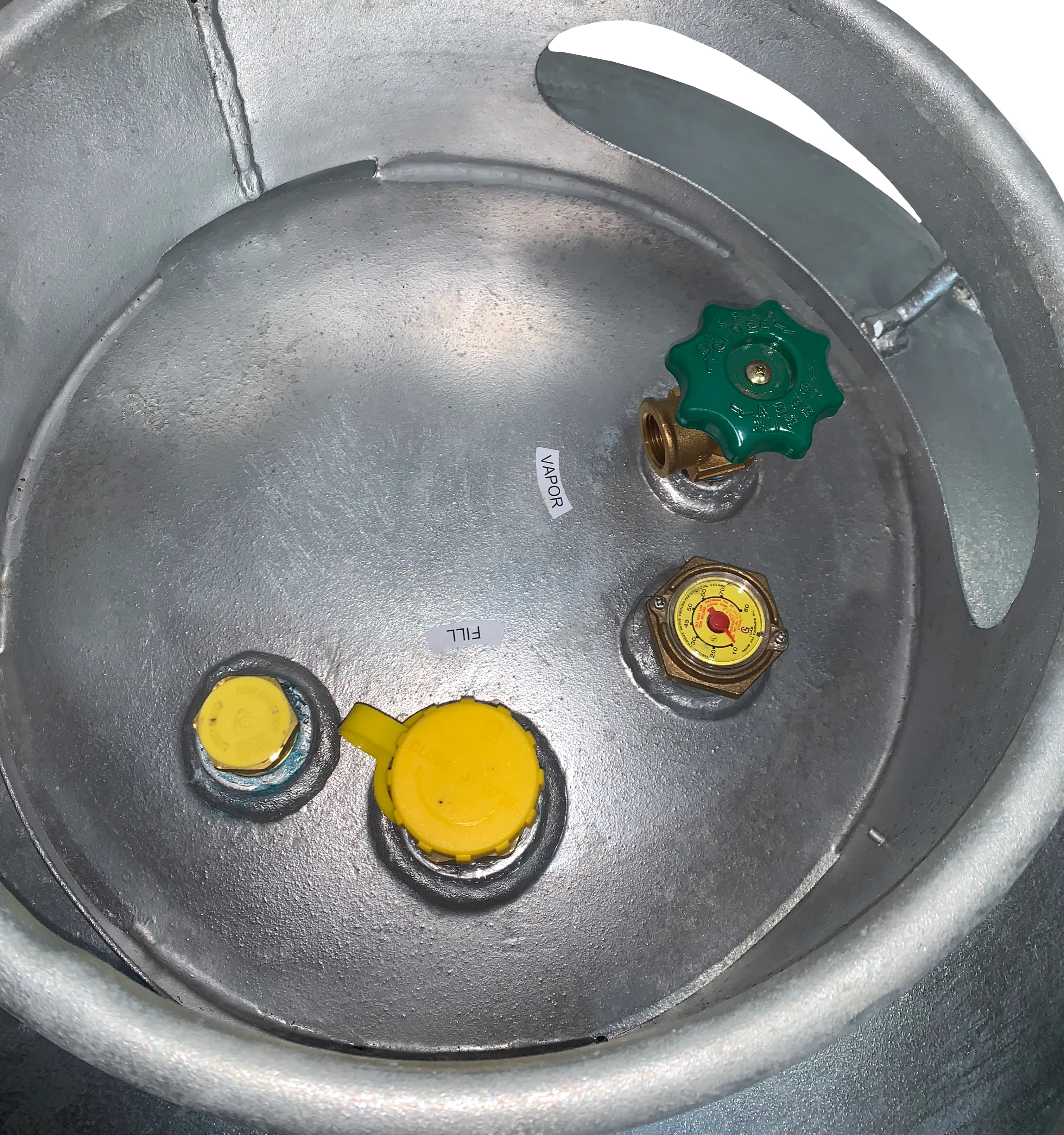 Flame King 420LB (120 Gallon) ASME Vertical Galvanized Steel Propane Tank with Float Gauge & Lid