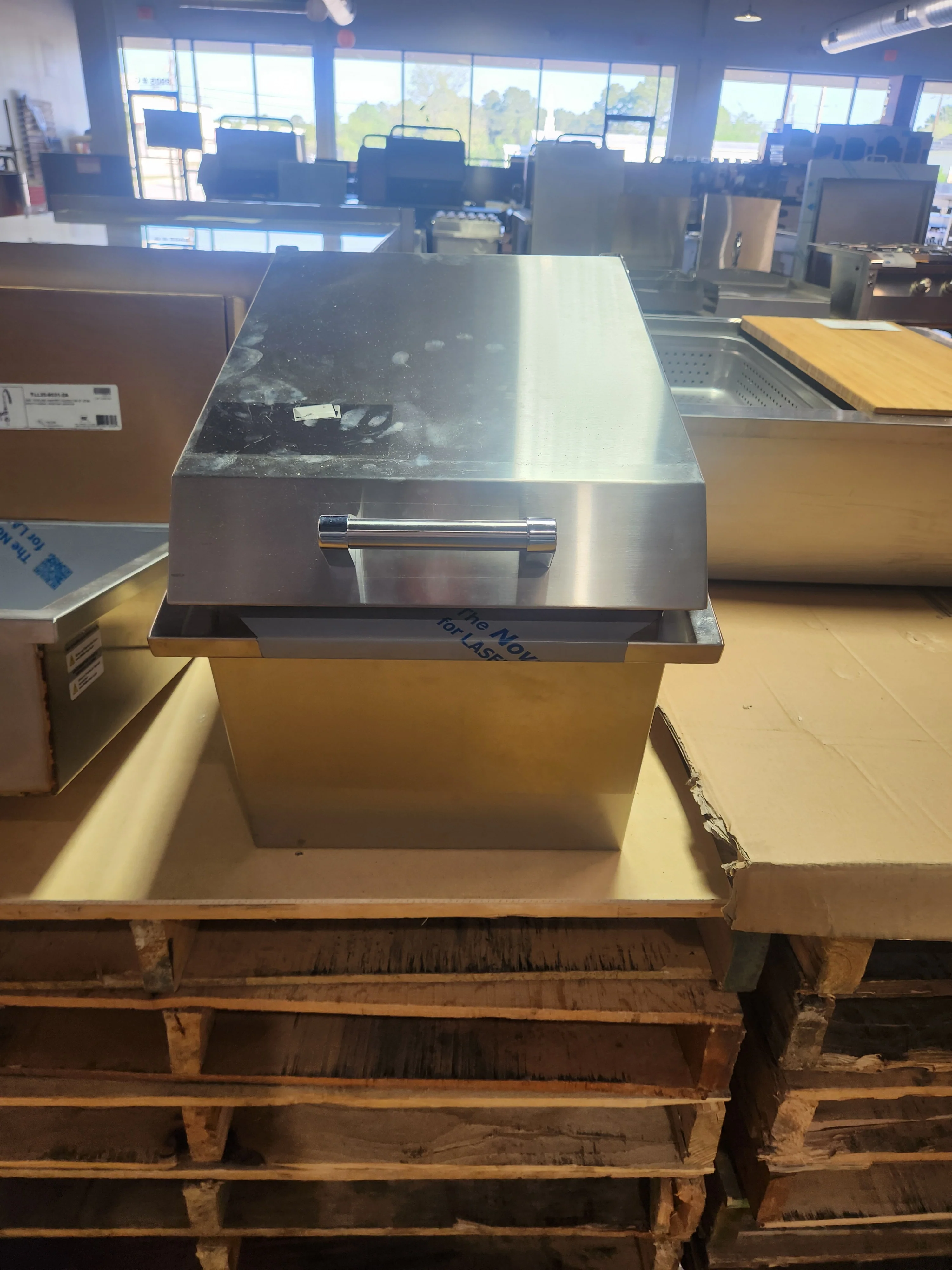 *Open Box* Delta Heat 15