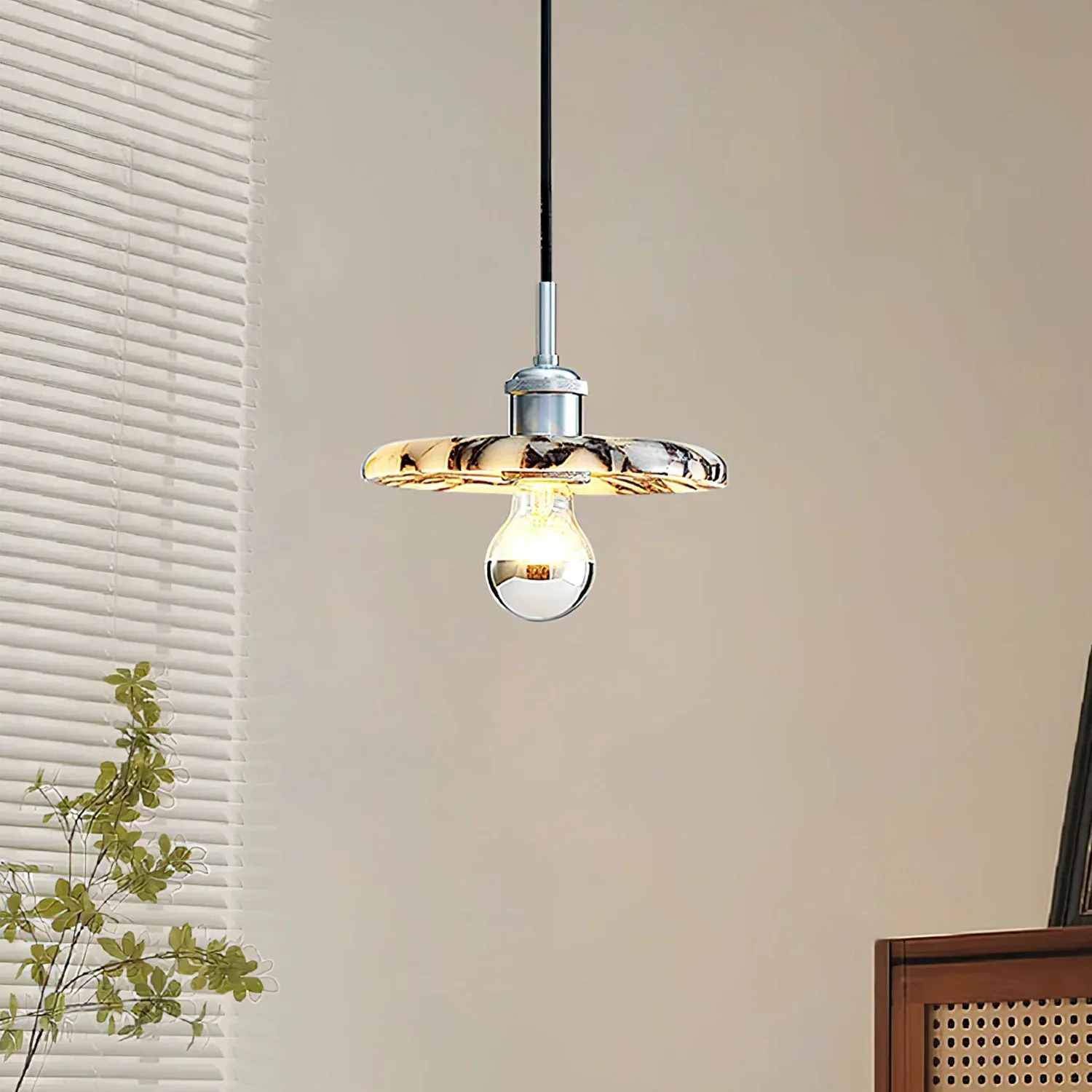 Round Zat Marble Pendant Lamp