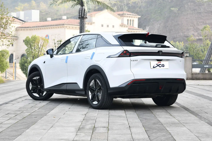 Deepal S07 SUV 5 Seats Changan Deepal S07 215Pro Extended Range Plug-in Hybrid 165km Deepal S07 Electric Car