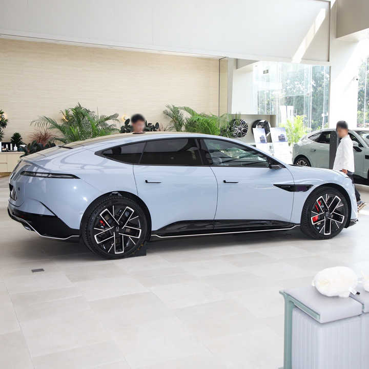 Avatr 12 2025 New Model Max Ultra Extended Range Electric 2WD 1155km Long Range New Energy Cars on Sale