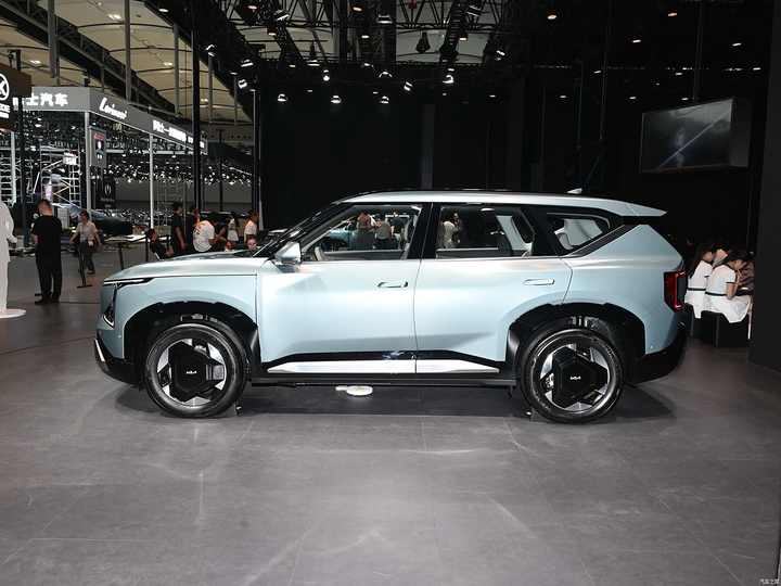 2025 Kia EV5 Luxury SUV 720km Long Range Openable Sunroof High Quality Pure Electric New Energy Vehicle Electric 2025 Kia EV5