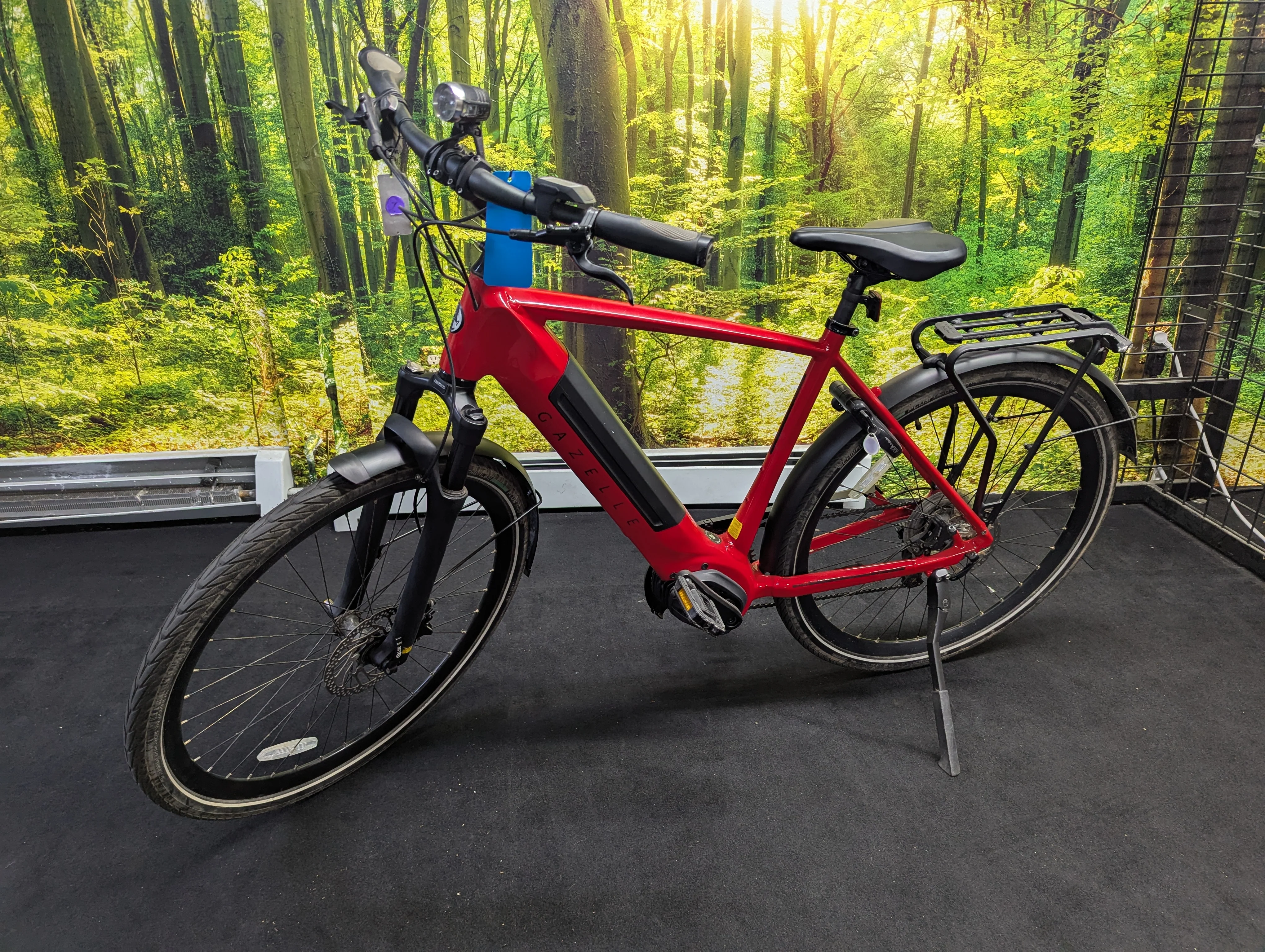 (Consignment) of Gazelle   Ultimate T10+ HMB High-Step 53 Champion Red (Howard Roerig)