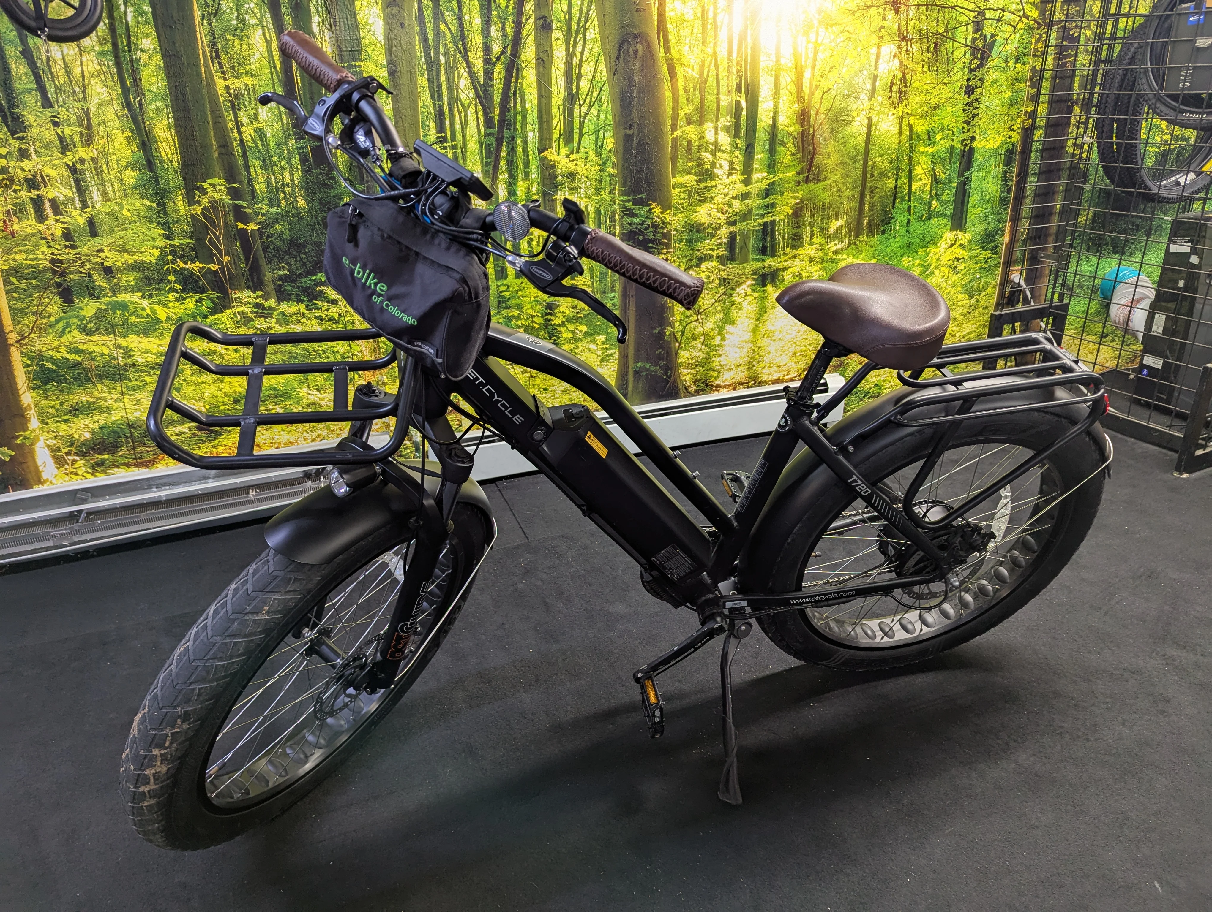 (Consignment) E.T. Cycle T720 Black