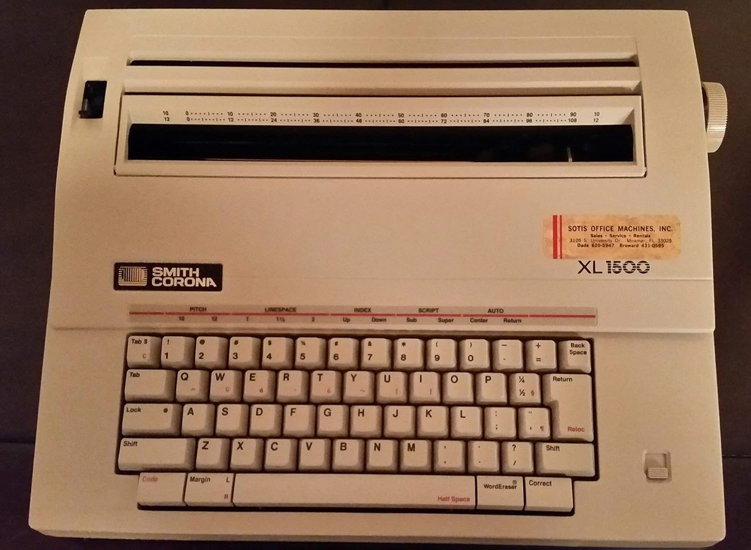 Smith Corona XL1500 Electric Typewriter (Renewed)
