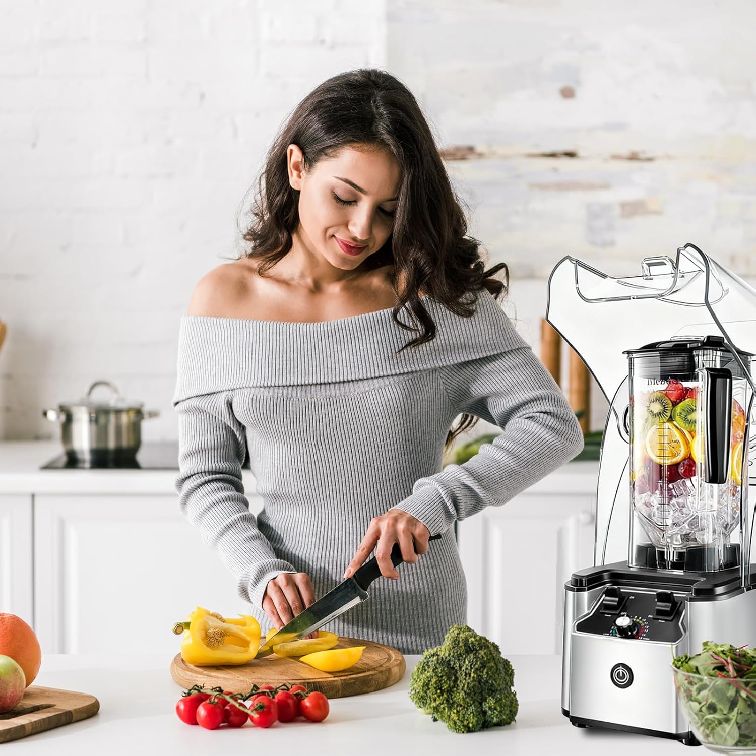 Commercial Blender for Smoothies 2200W With Soundproof Cover, 2200 ML, 15 Speeds, 6-leaves Stainless Steel Blade, Heavy Duty Blender for Restaurant, Smoothie, Ice Crush, Shakes, 9.5