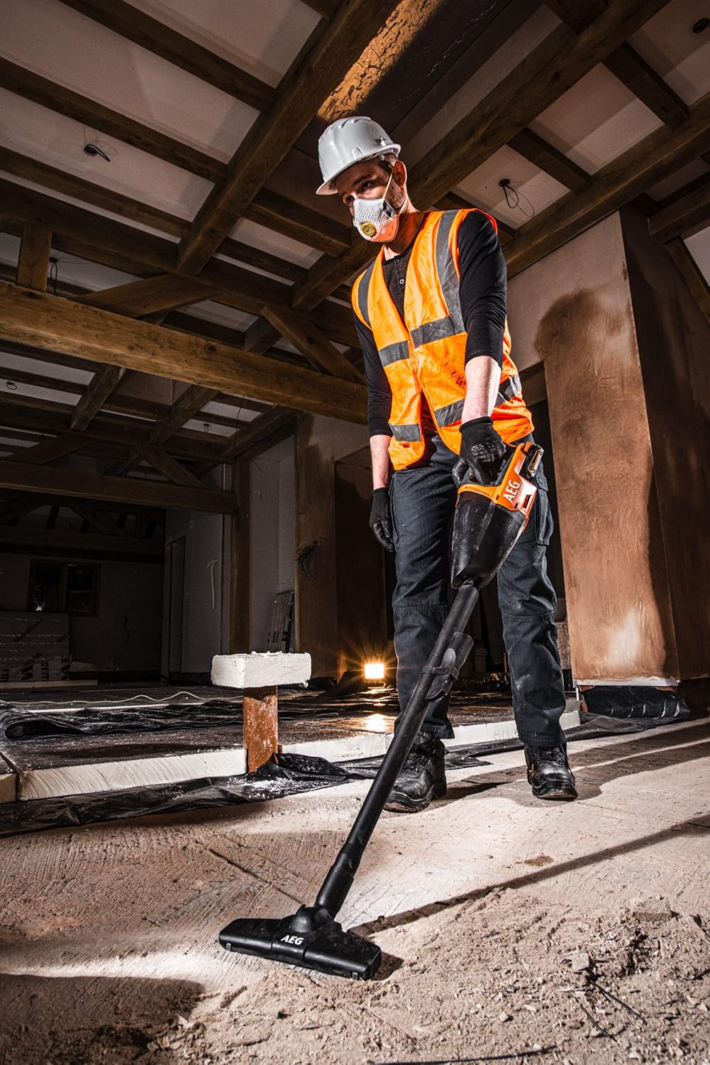 AEG 18V Pro18V Cordless Handheld Sweeper Vacuum Cleaner, BHSS18C-0, Airflow (L/min) 1274, Household Vacuum Cleaner, without Battery and Charger