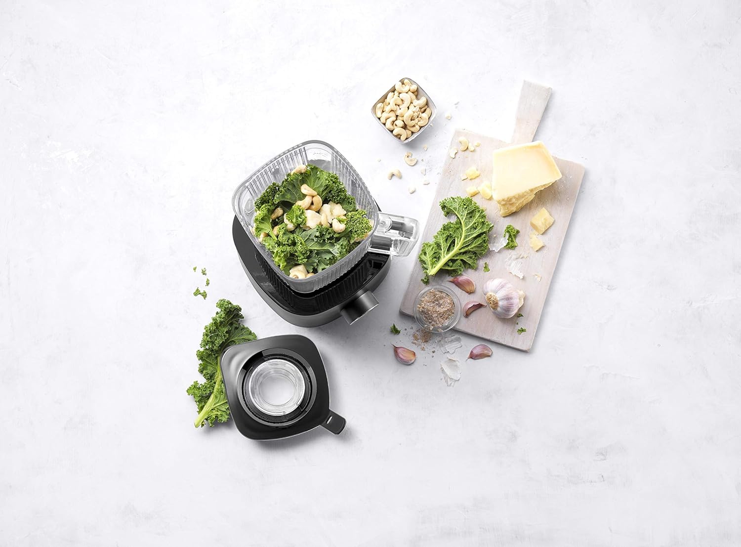 ZWILLING ENFINIGY Powerful Blender, 1.8 Litres, Mixer with Stainless Steel Winglet Blade and 1600 Watt Powerful Motor, Black