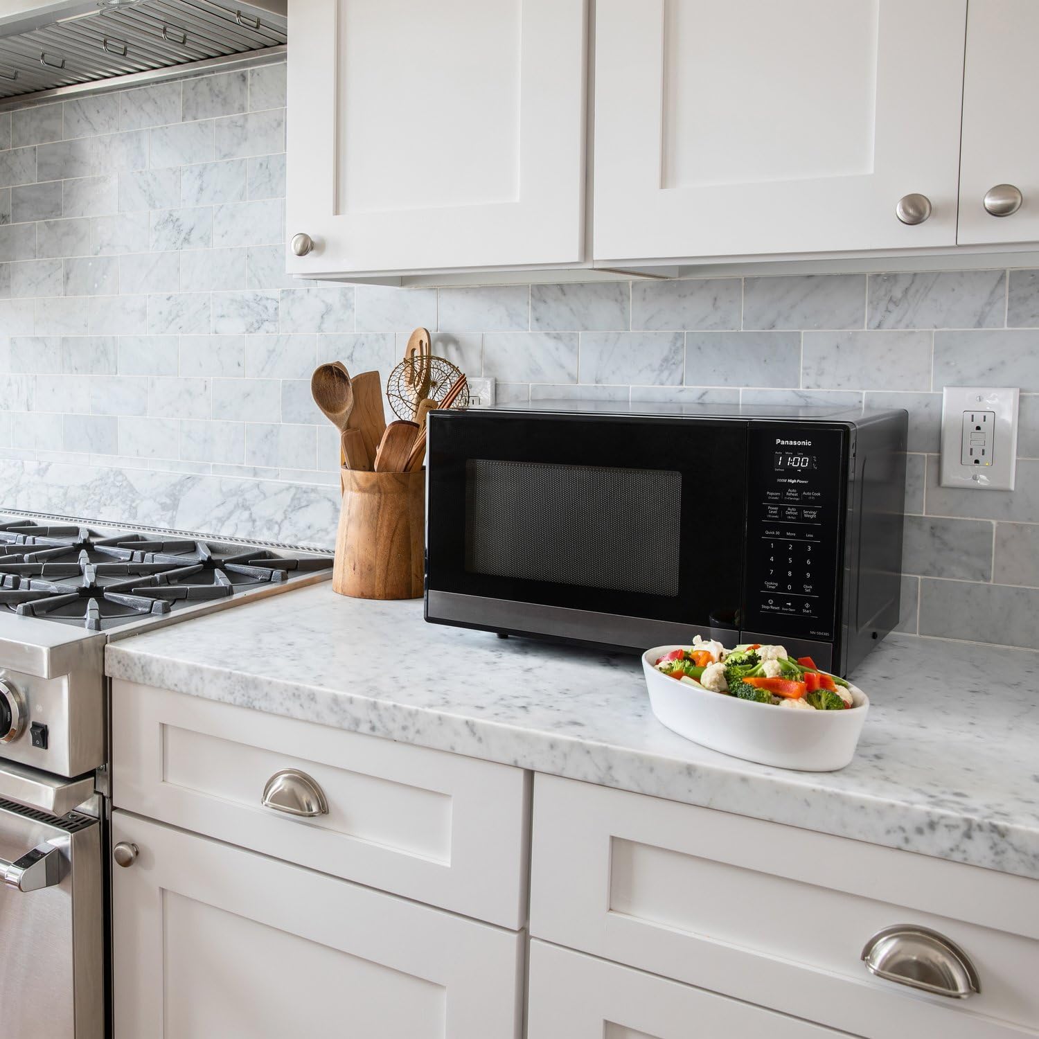 Panasonic NN-SB438S Compact Microwave Oven, 0.9 cft, Black Stainless Steel