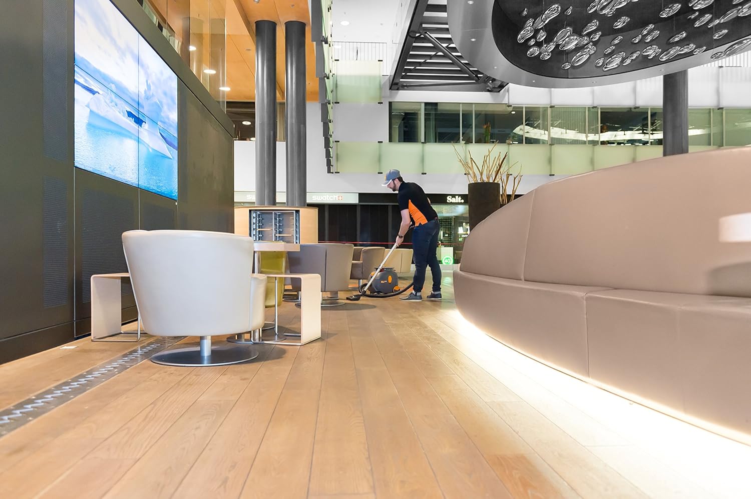 Taski D7524261 AERO 8 Plus Commercial Canister Dry Vacuum, Quiet Operation with HEPA Filtration, 3.5 Gallon Capacity, Grey/Orange