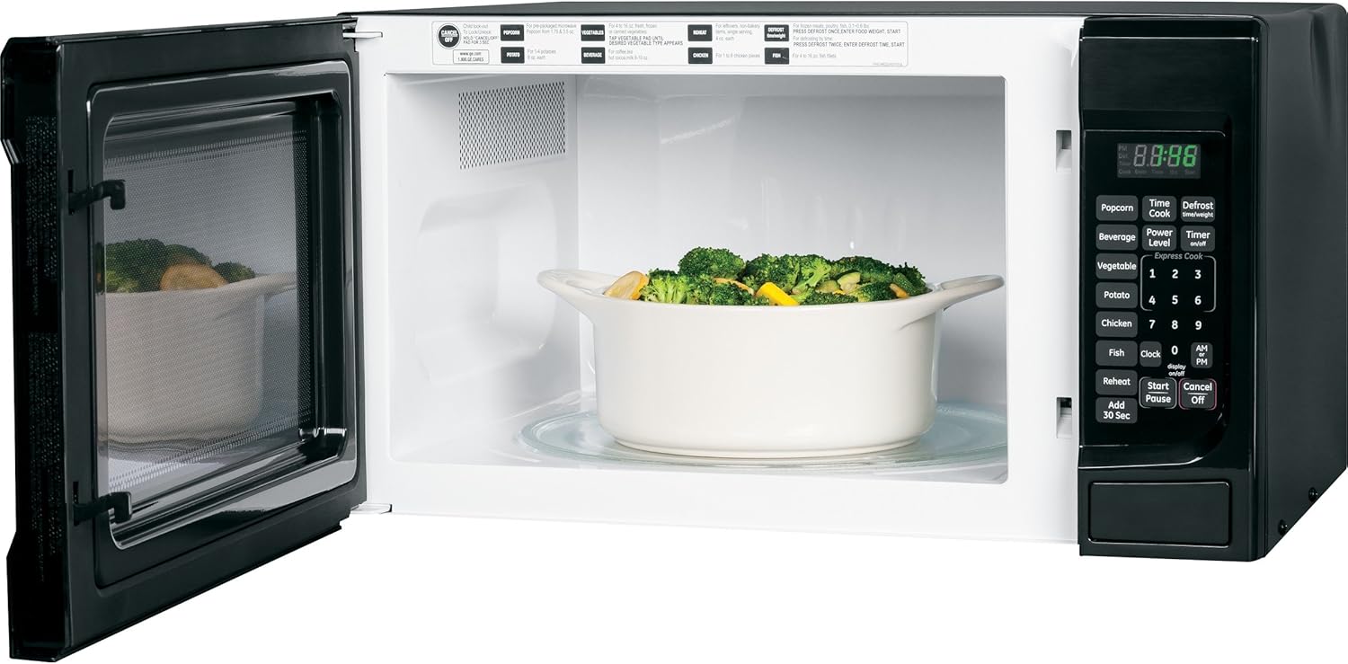 GE 1.4 Cu. Ft. Countertop Microwave Oven