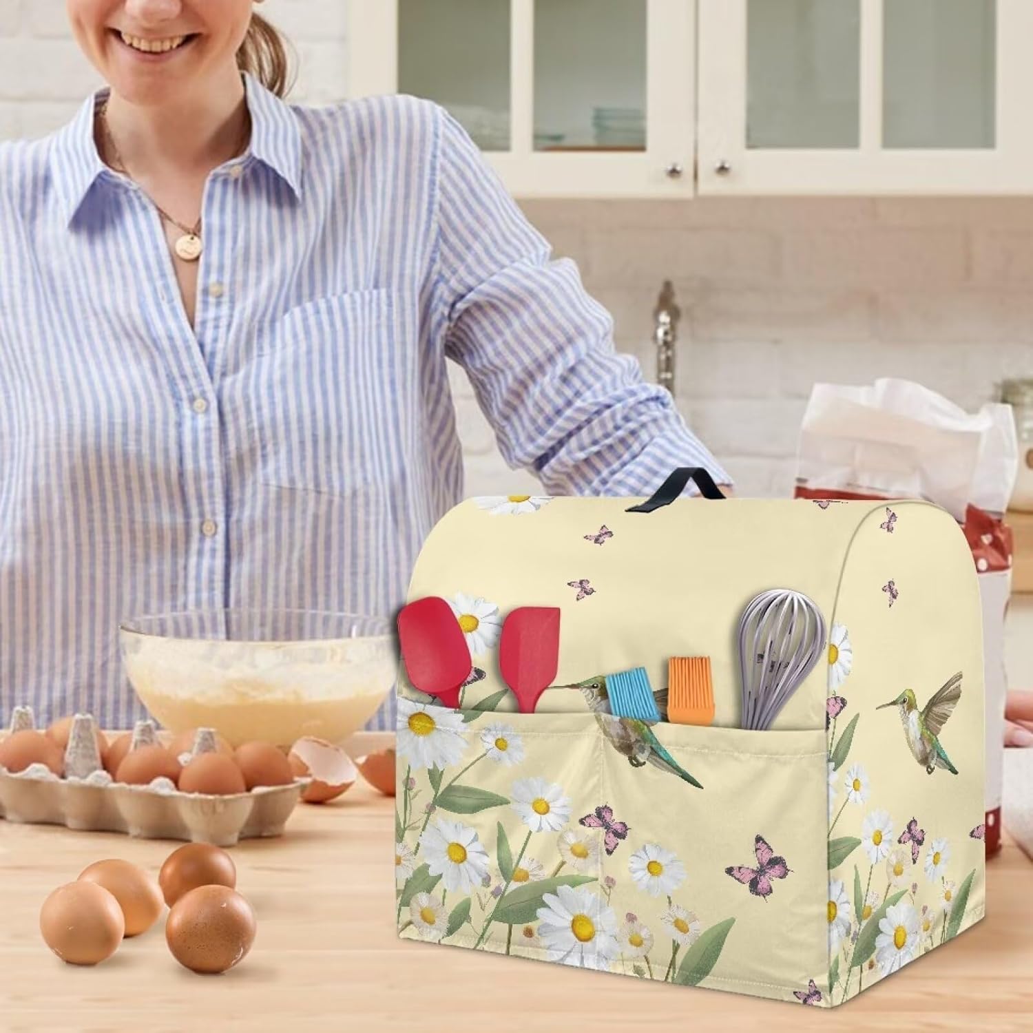 Stand Mixer Cover, Daisies and Butterflies Portable Stand Mixer Dust Cover Mixer Accessories Coffee Maker Cover with Top Hook Portable Blender Cover Water Resistant for Home Decor