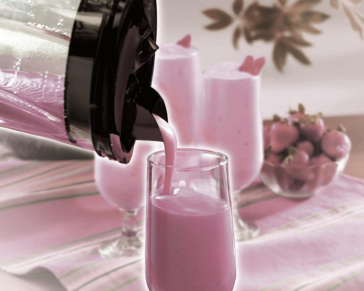 Hamilton Beach Blender with 40 oz Jar & 20 oz Single Serve Travel Jar, For Shakes & Smoothies, Bullet Blender, Gray (58161)